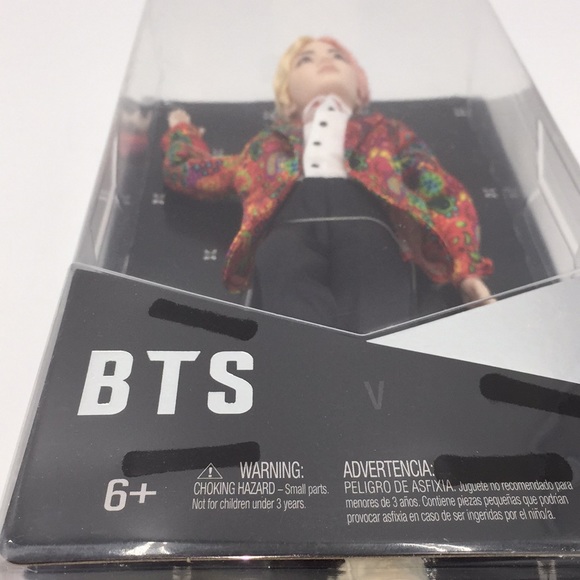 BTS Bangtan Boy Band Fashion V Doll Artist Music Mattel - Picture 10 of 11